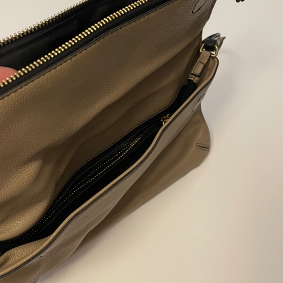 Tan crossbody bag - Picture 4 of 4